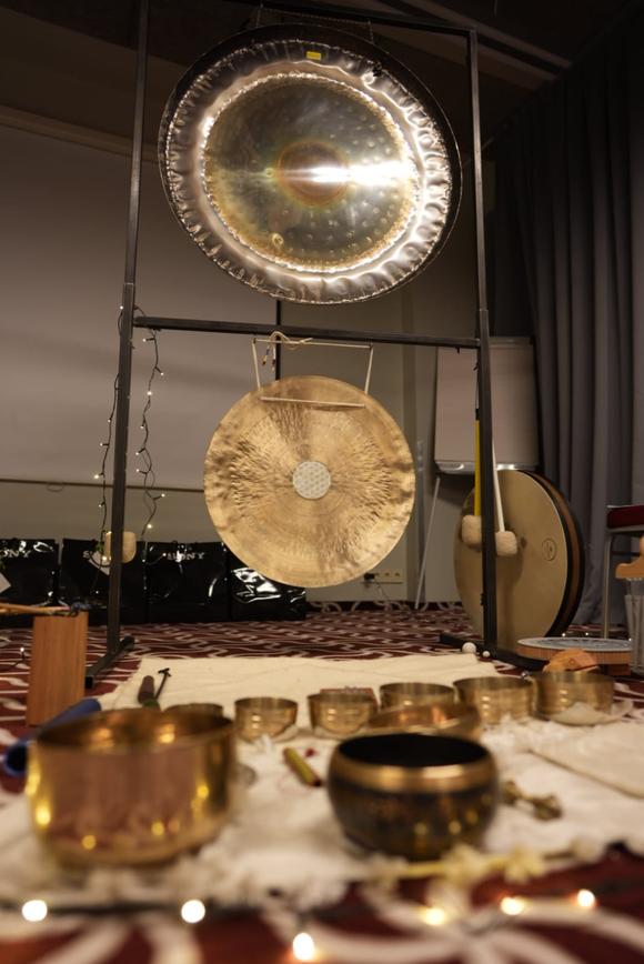 Vēja gongs. WWW.GONGUMEDITACIJA.LV